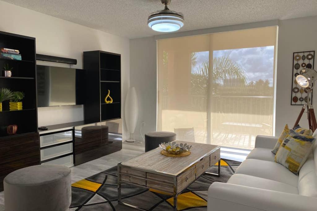 Apartamento Yacht Club At Aventura 2 Bed 2 Bath Luxurius Cozy Brand New 2020 Exterior foto